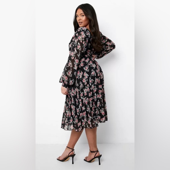 NWT BooHoo Black / Pink  FLORAL PLEATED MIDI SKATER DRESS - Picture 2 of 5